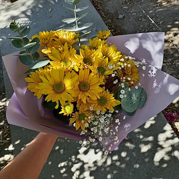 Petit amarillo